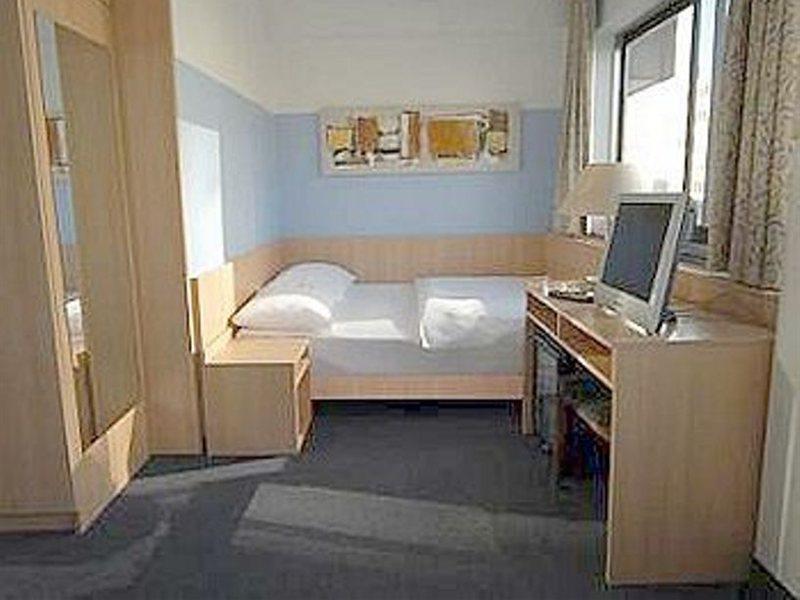 Hotel Europa Life Φραγκφούρτη Εξωτερικό φωτογραφία